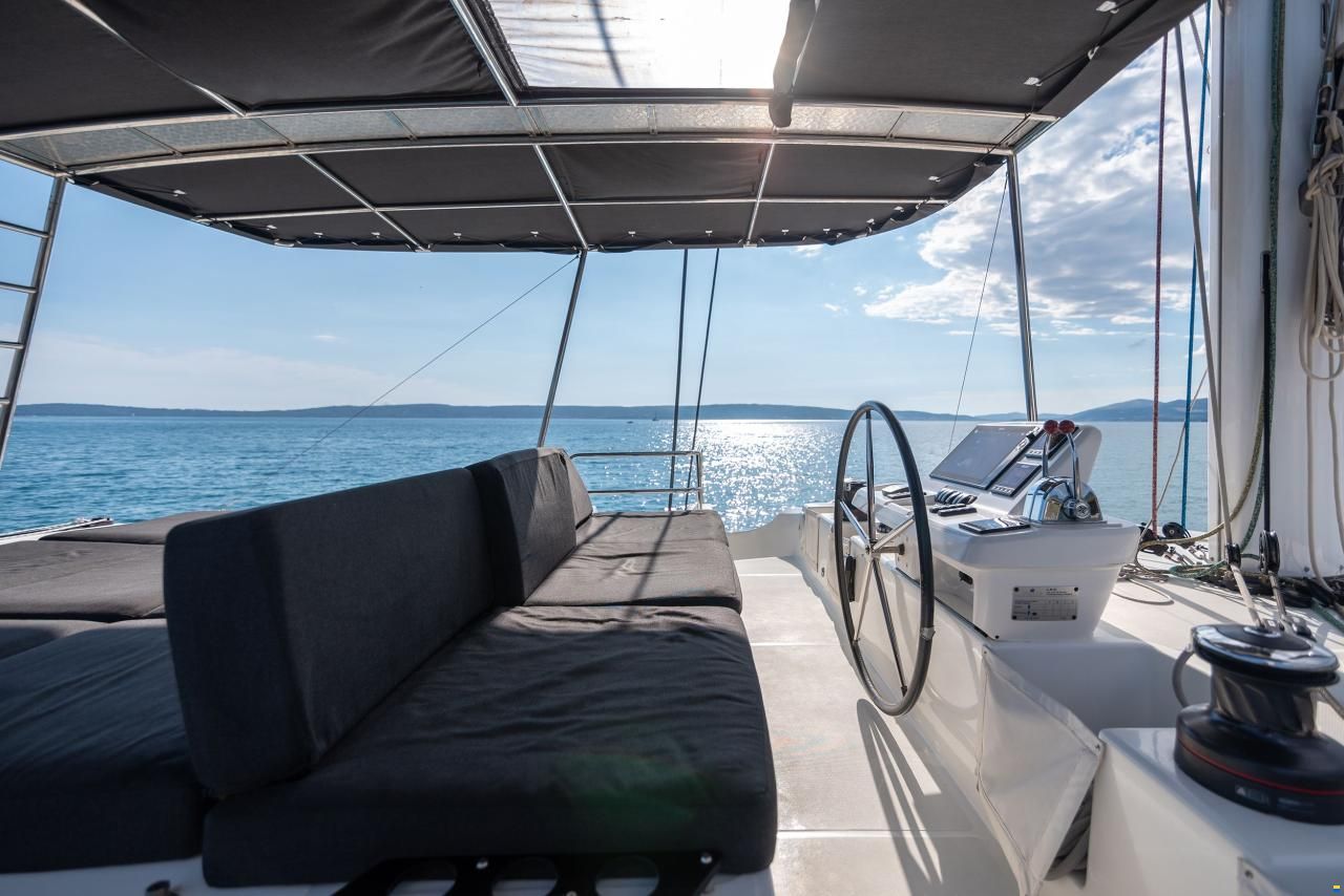 Lagoon 50