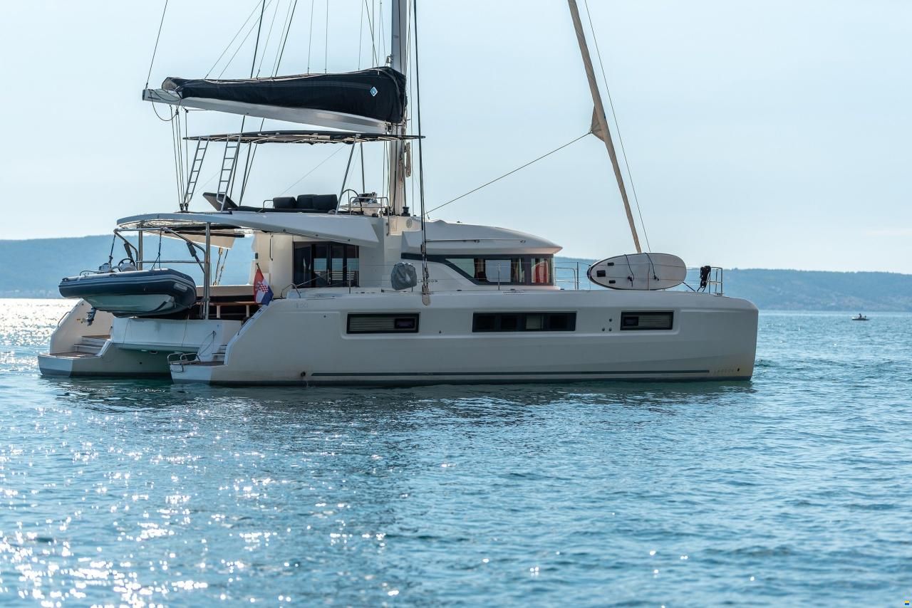 Lagoon 50