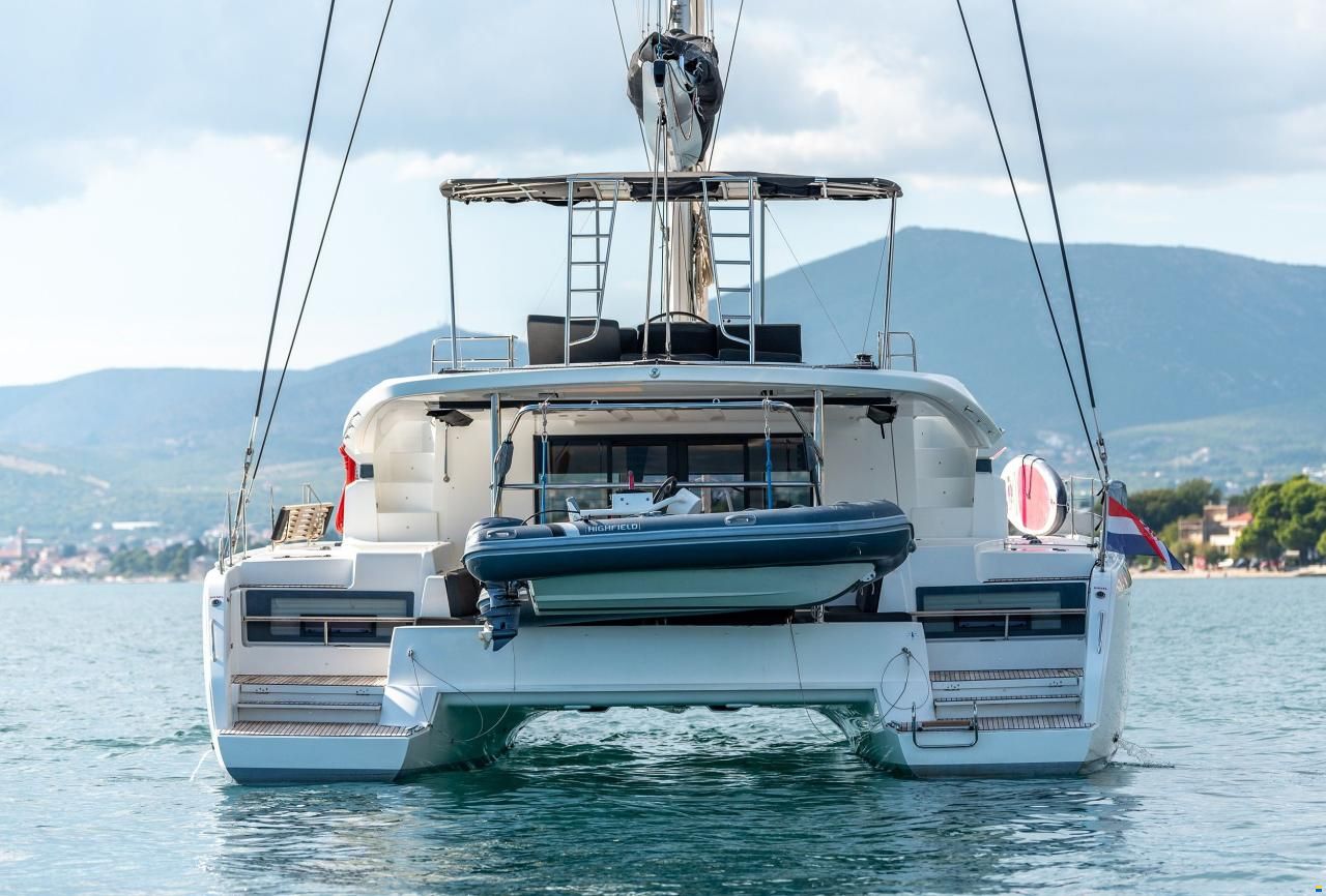Lagoon 50