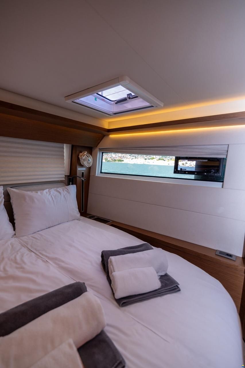 Lagoon 50