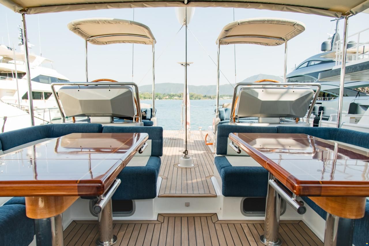 Alia Yachts AIYANA