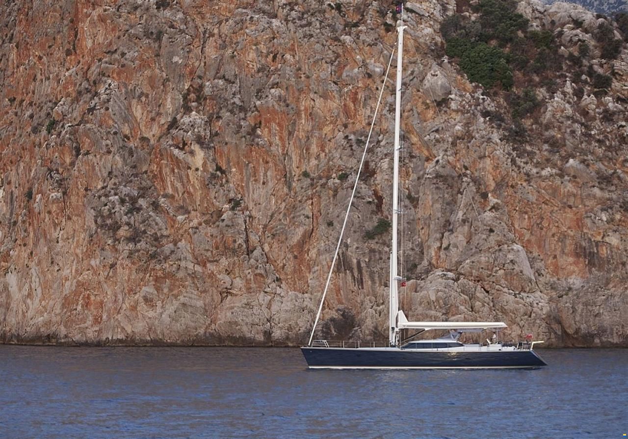 Alia Yachts AIYANA