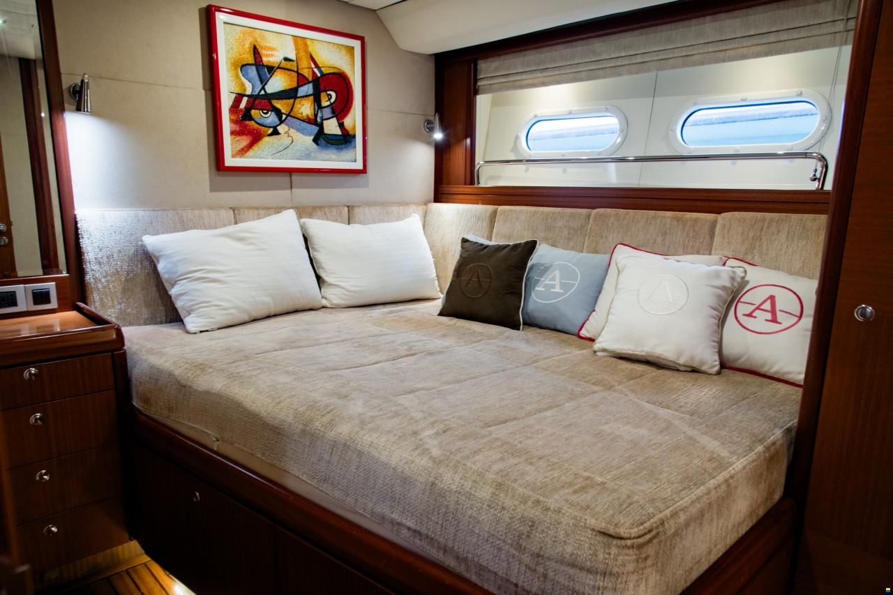 Alia Yachts AIYANA