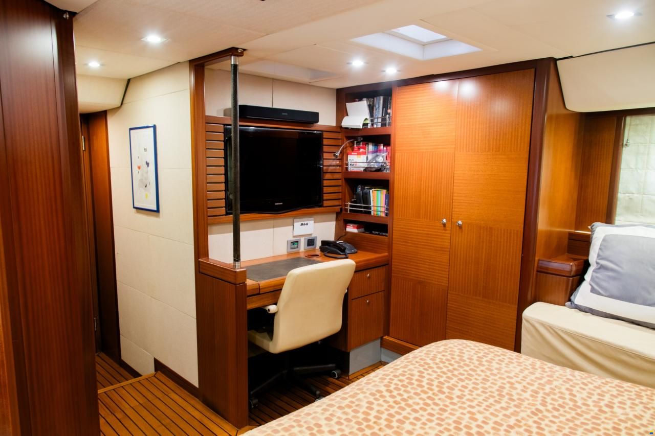 Alia Yachts AIYANA