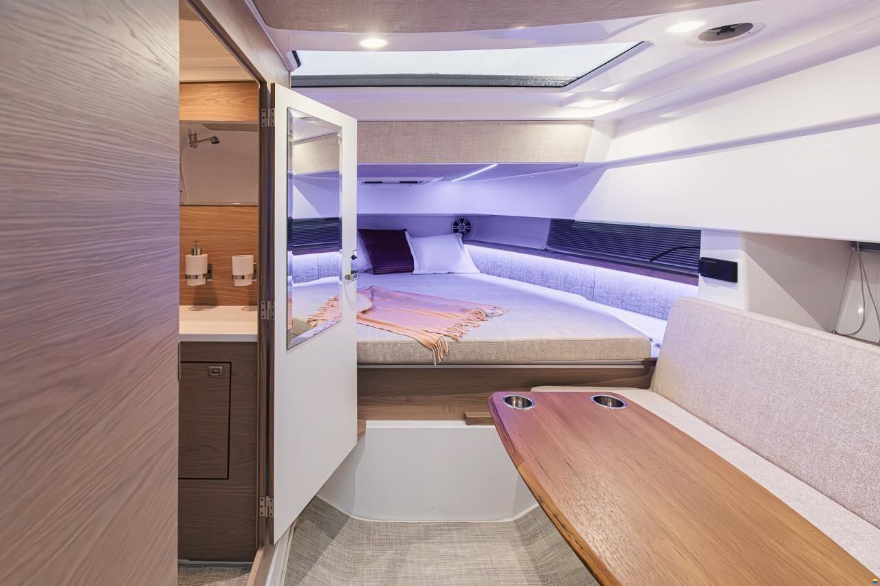 Quarken 35 Cabin Tourer