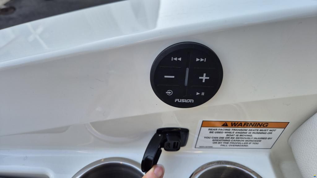 Sea Ray SDX 270 Surf