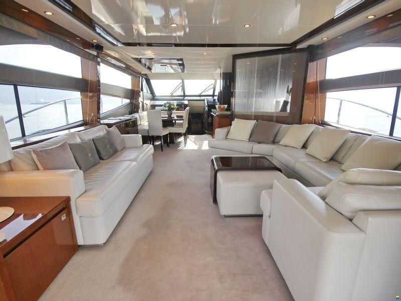 Princess Yachts International 72
