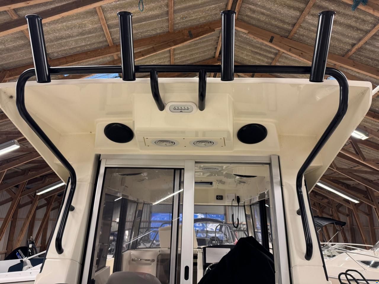 Quicksilver Captur 705 Pilothouse med 225 hk Mercury