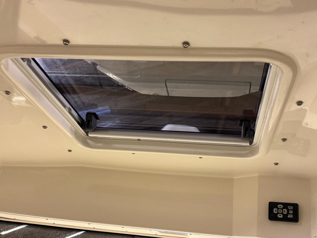 Quicksilver Captur 705 Pilothouse med 225 hk Mercury