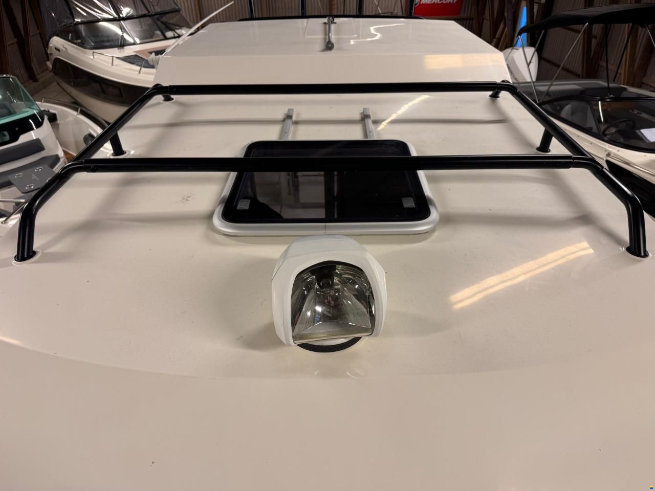 Quicksilver Captur 705 Pilothouse med 225 hk Mercury