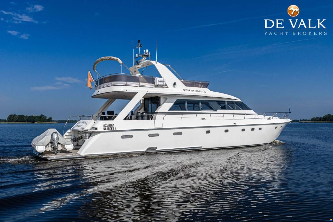 Van der Valk Explorer 25M