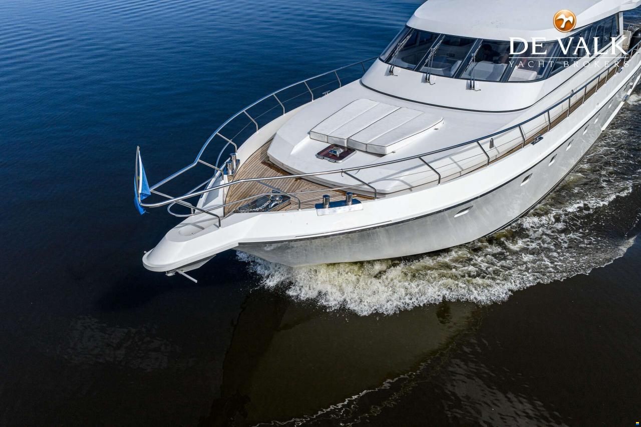 Van der Valk Explorer 25M
