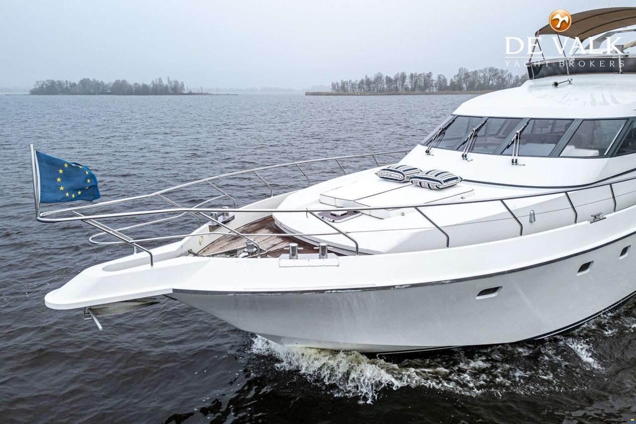Van der Valk Explorer 25M