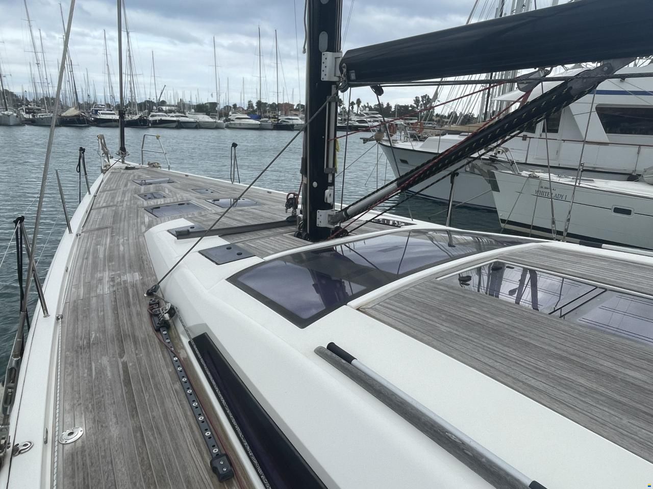 Dufour Exclusive 56