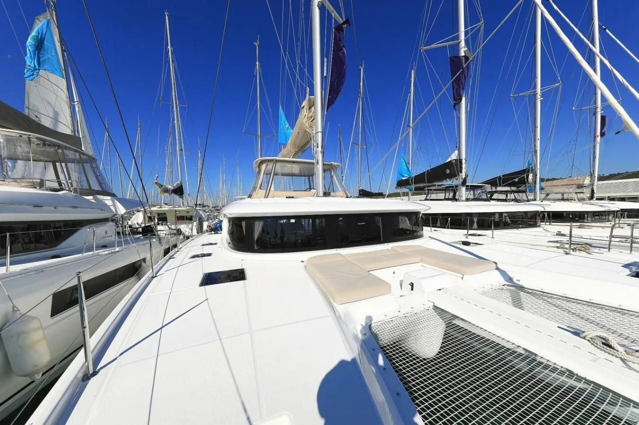 Lagoon 46