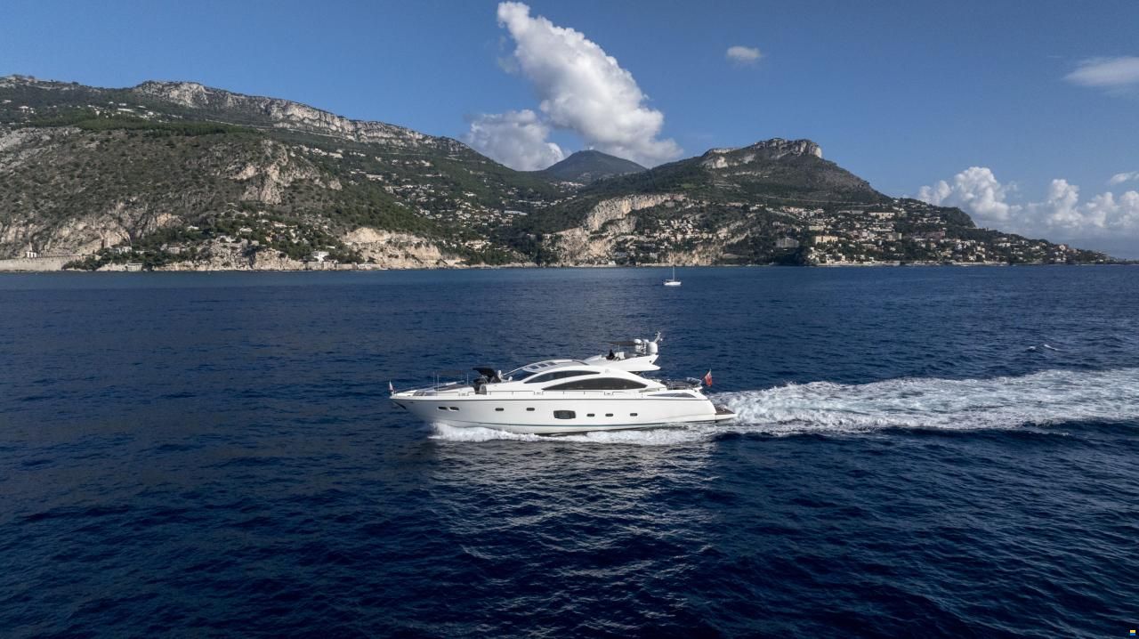 Sunseeker Predator 84