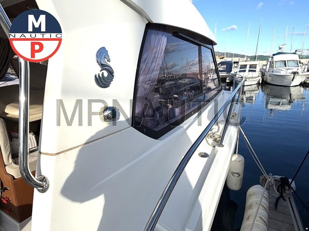 Beneteau Antares 880