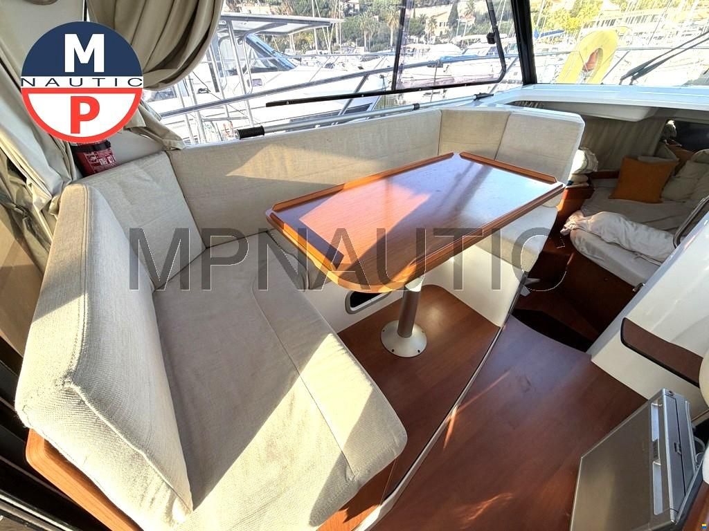 Beneteau Antares 880