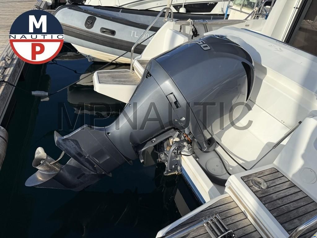 Beneteau Antares 880