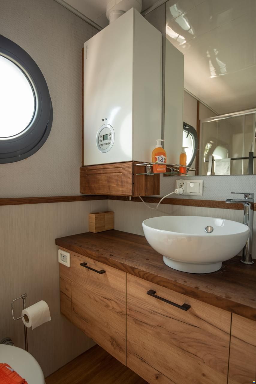 Campi 400 Houseboat Met Ligplaats , Eige