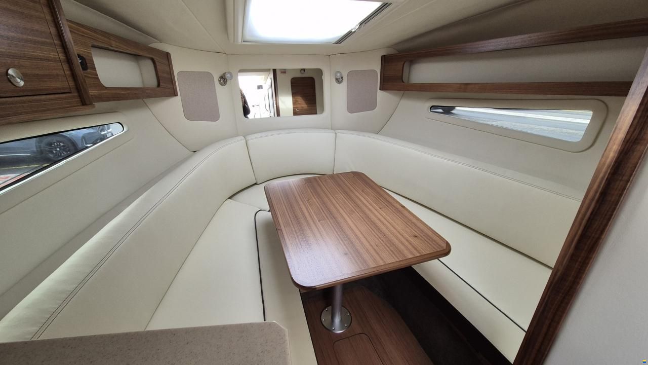 Sea Ray Sundancer 265 Europe