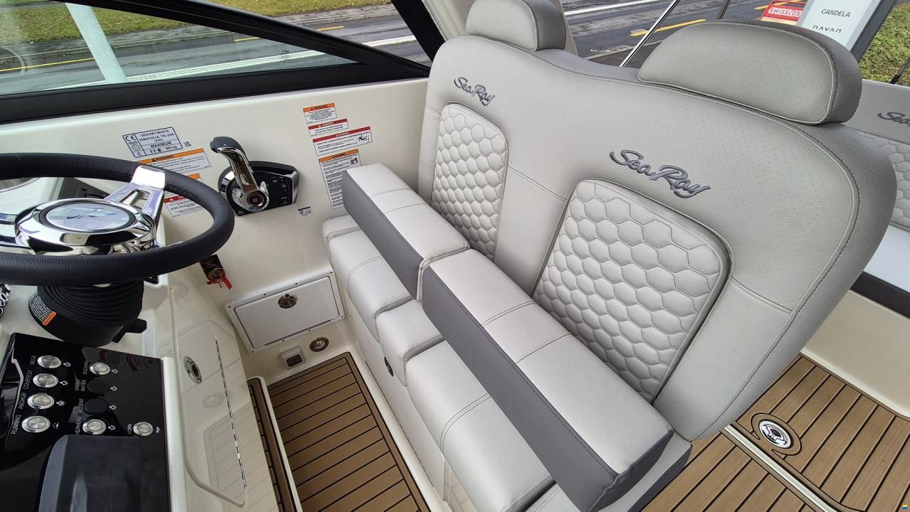 Sea Ray Sundancer 265 Europe