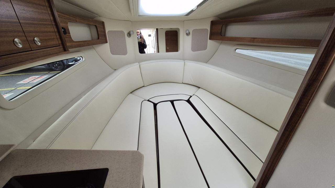 Sea Ray Sundancer 265 Europe