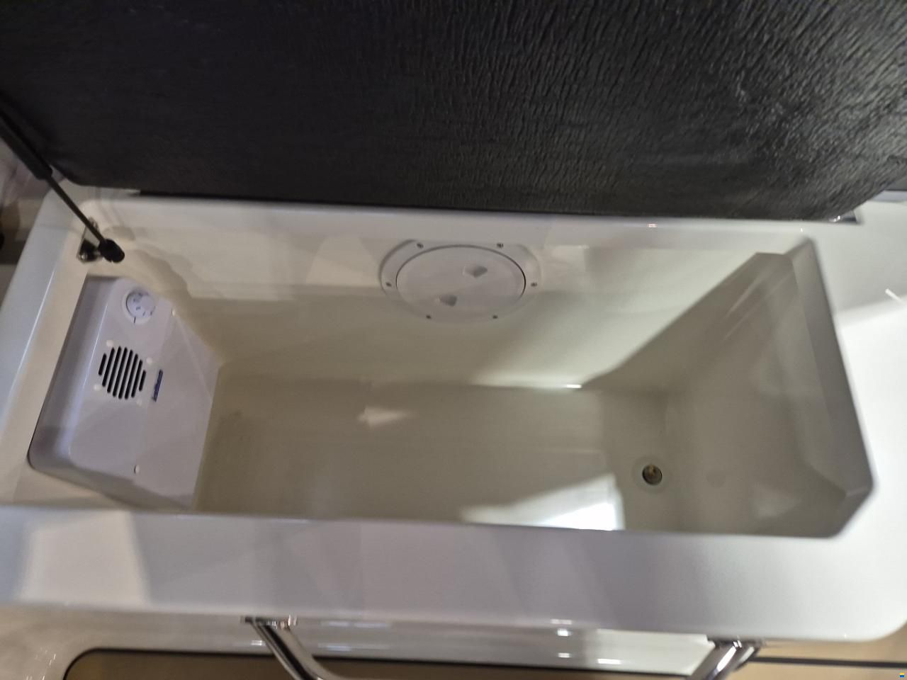 Sea Ray SDX 270 Surf Europe