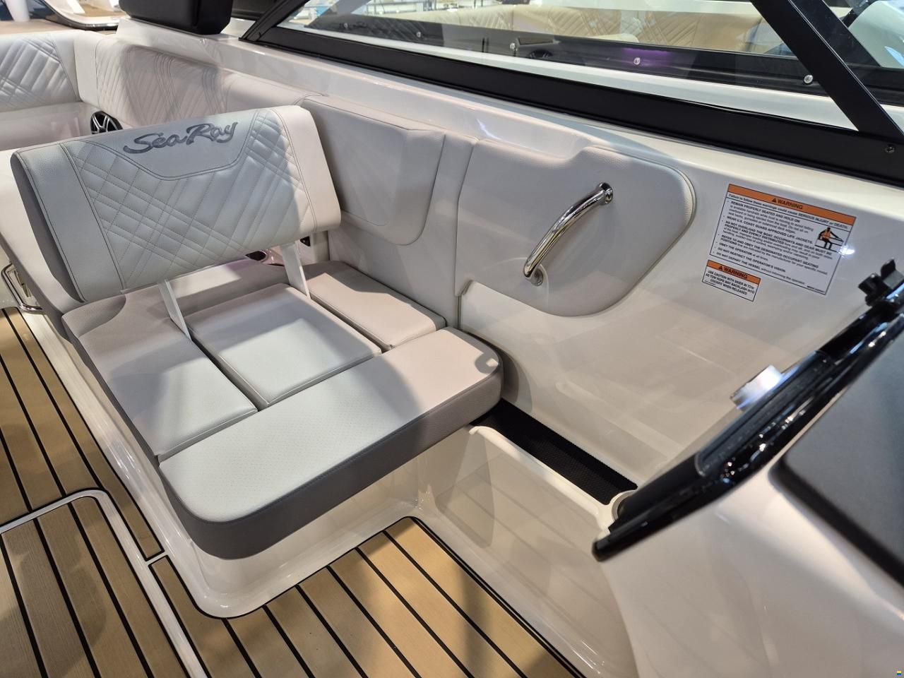 Sea Ray SDX 270 Surf Europe