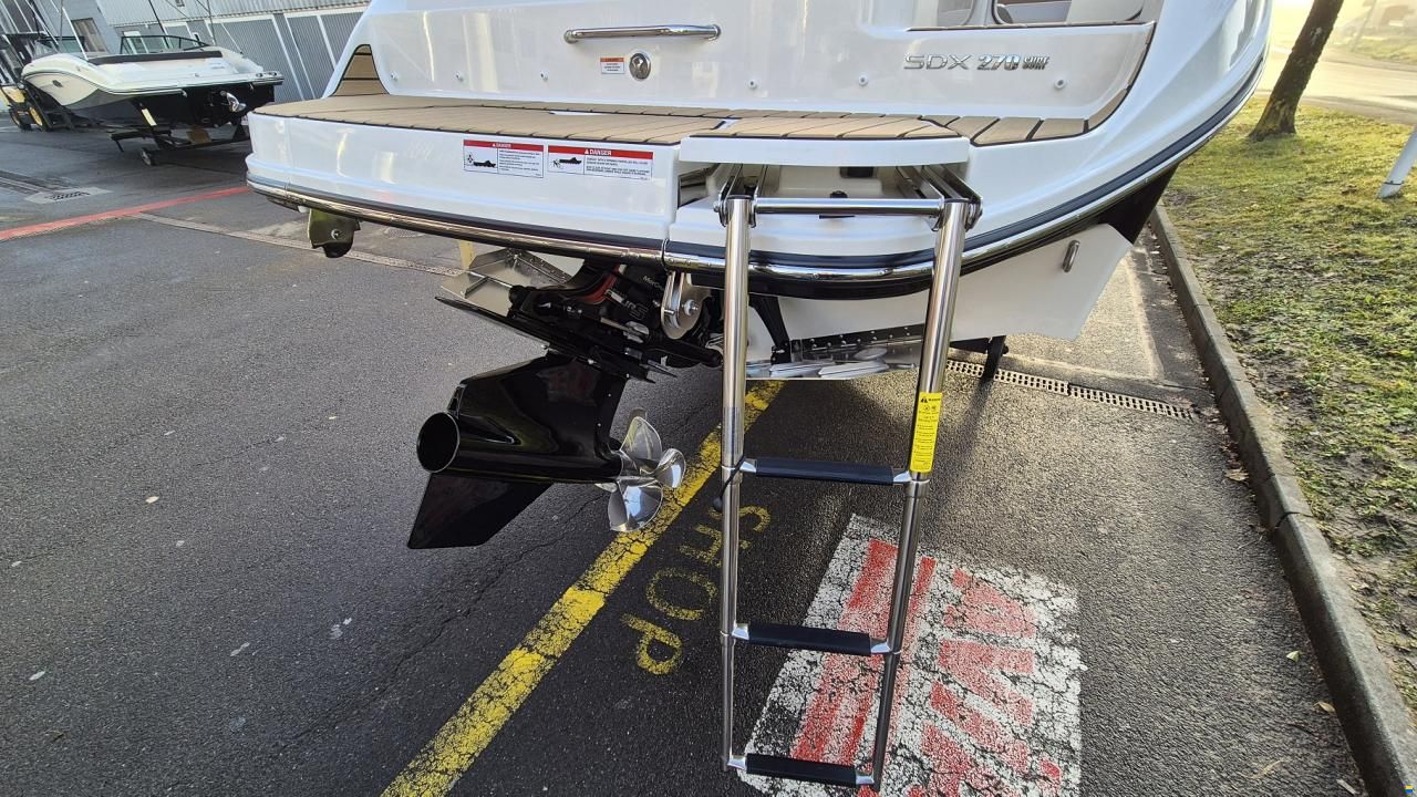 Sea Ray SDX 270 Surf Europe