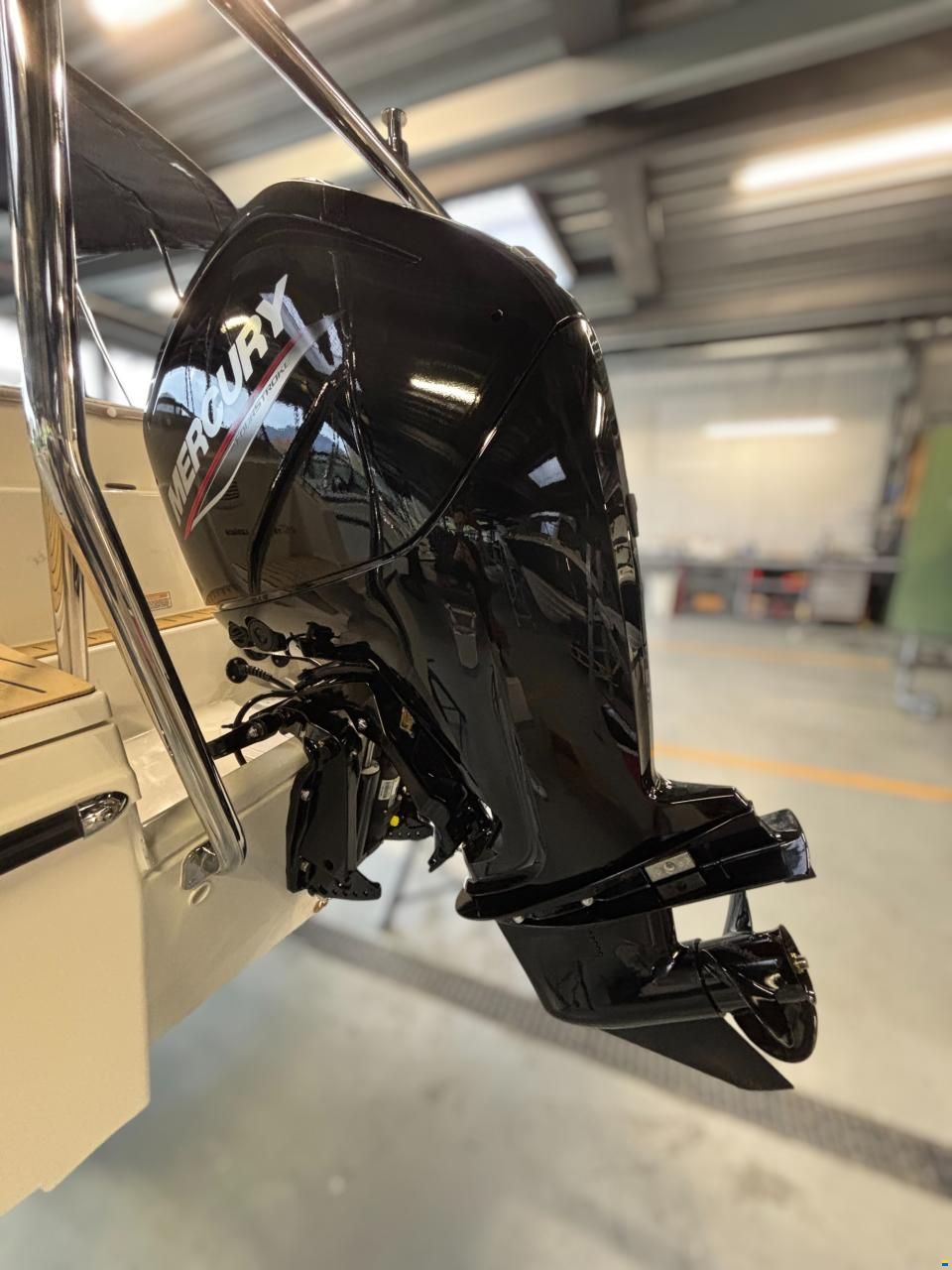 Quicksilver 555 Bowrider