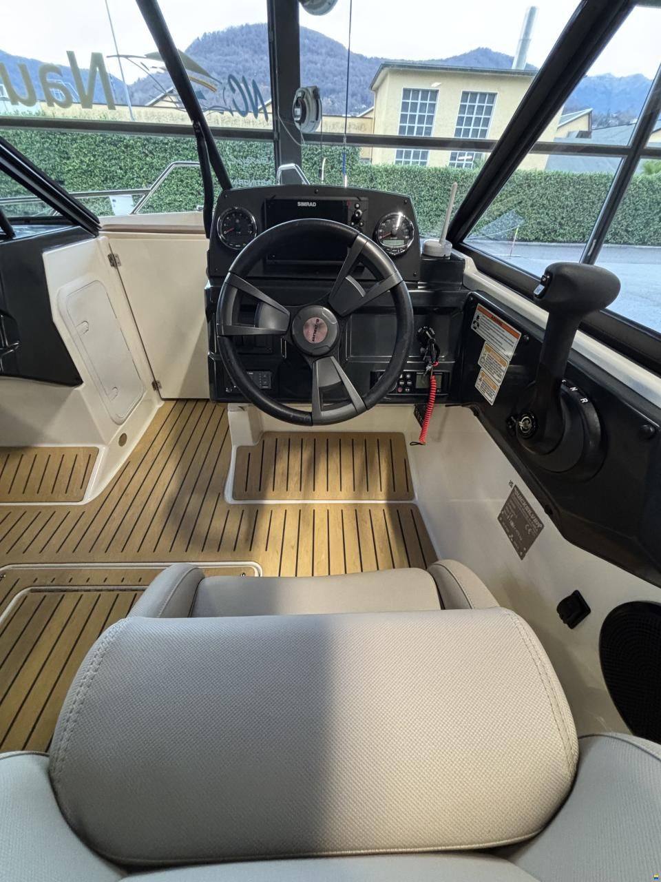 Quicksilver 555 Bowrider