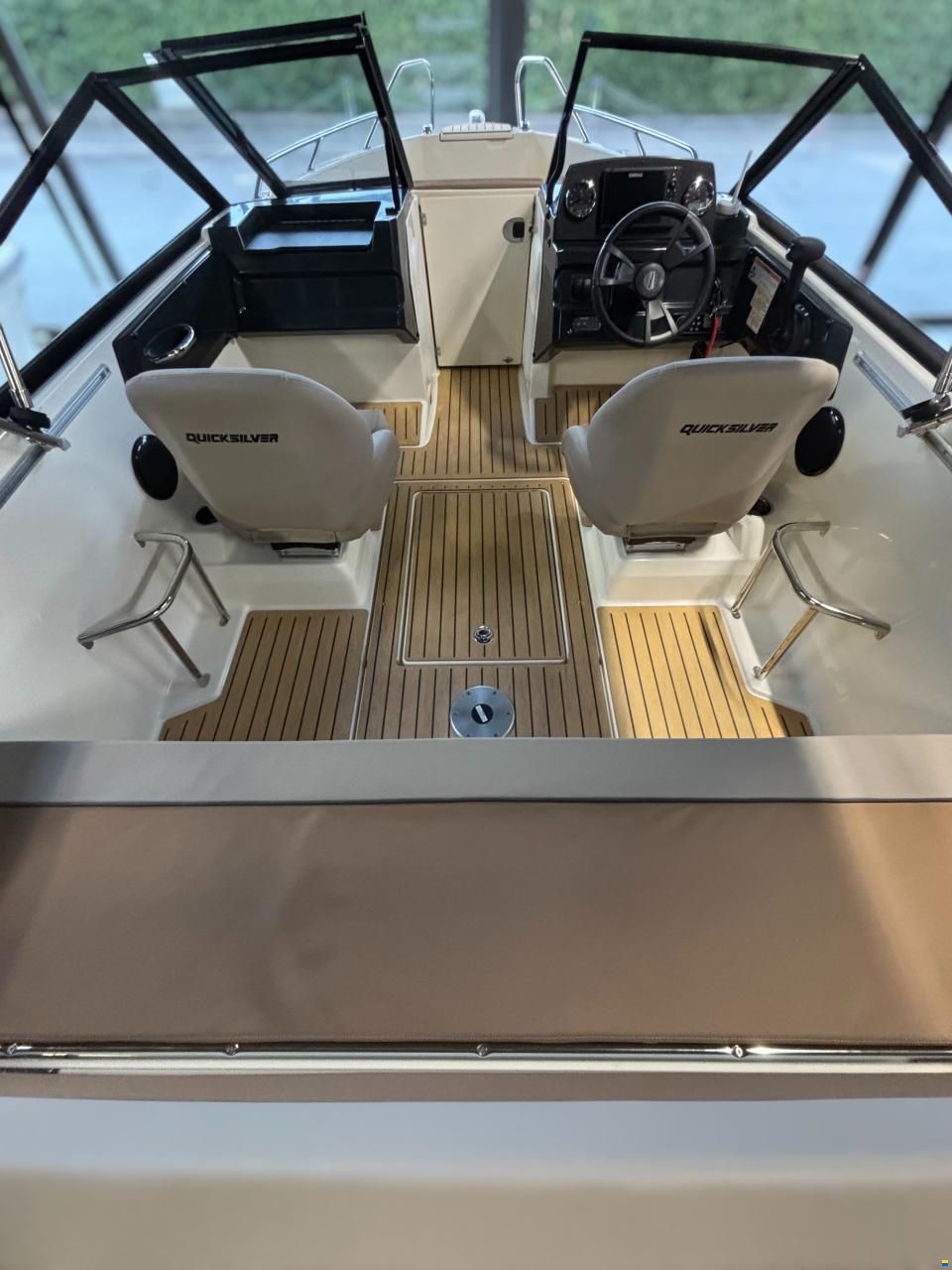 Quicksilver 555 Bowrider