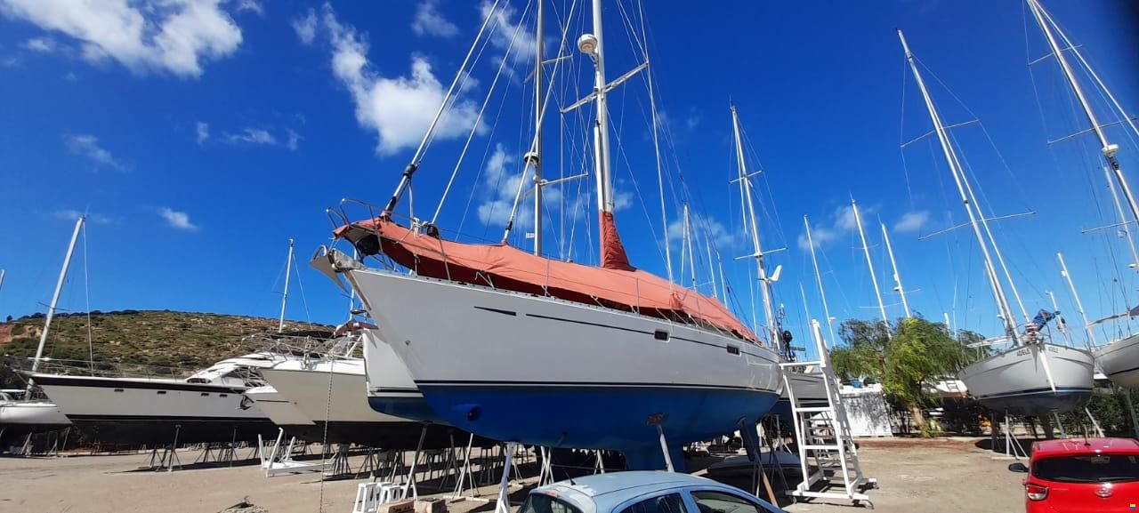 Oyster 485 Deck Saloon