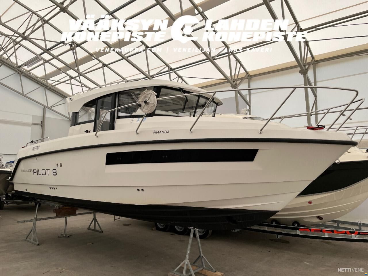 Finnmaster Pilot 8