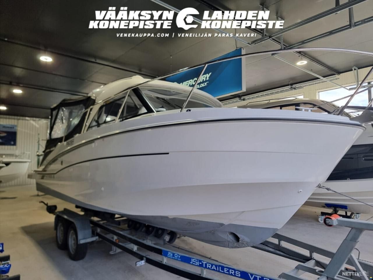 Beneteau Antares 8
