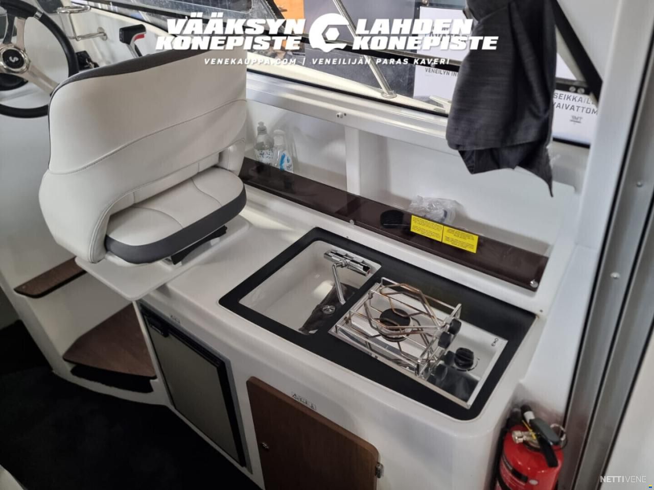 Beneteau Antares 8