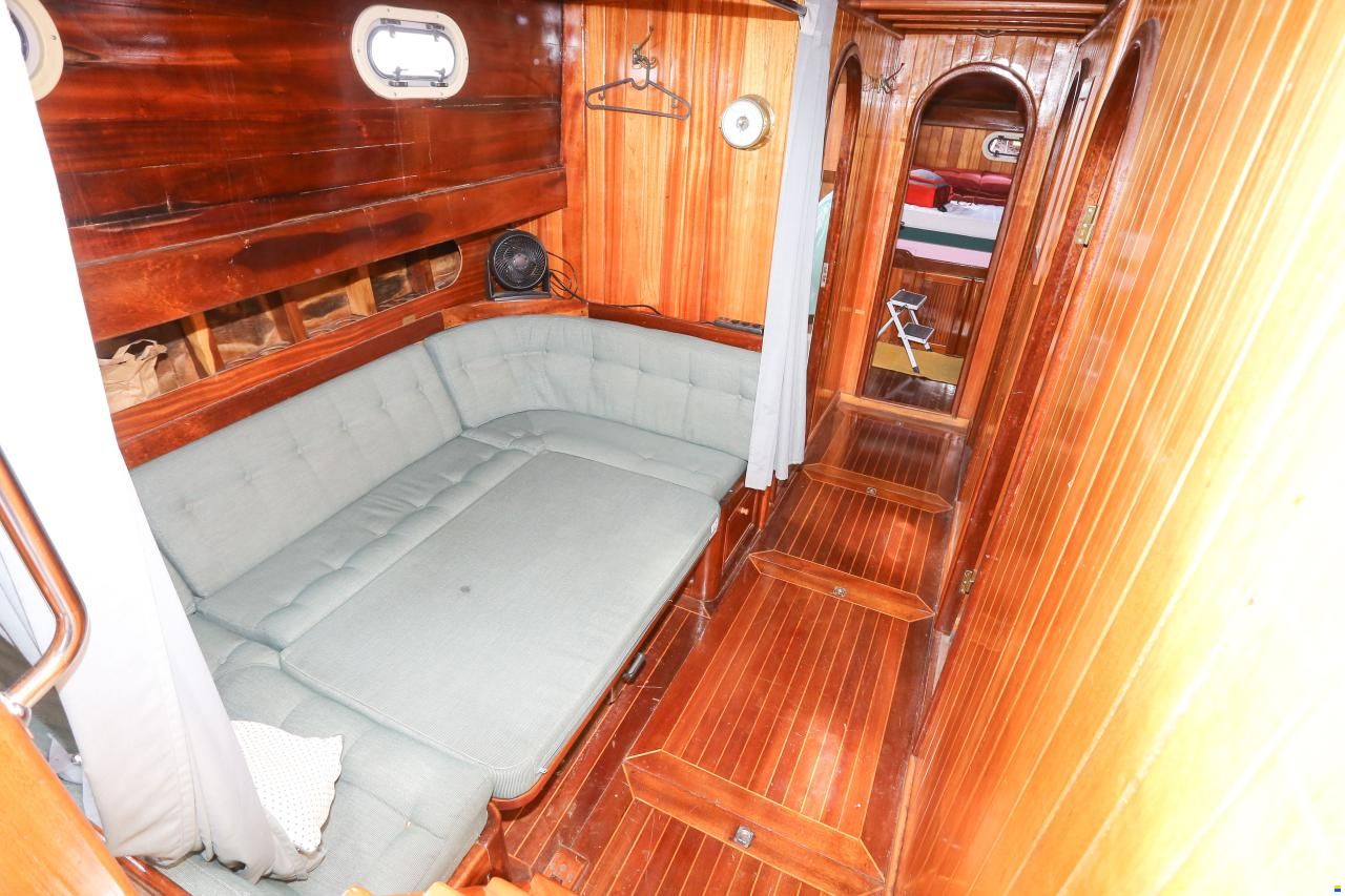 &Ouml;zmarmarine Custom Wooden Yacht