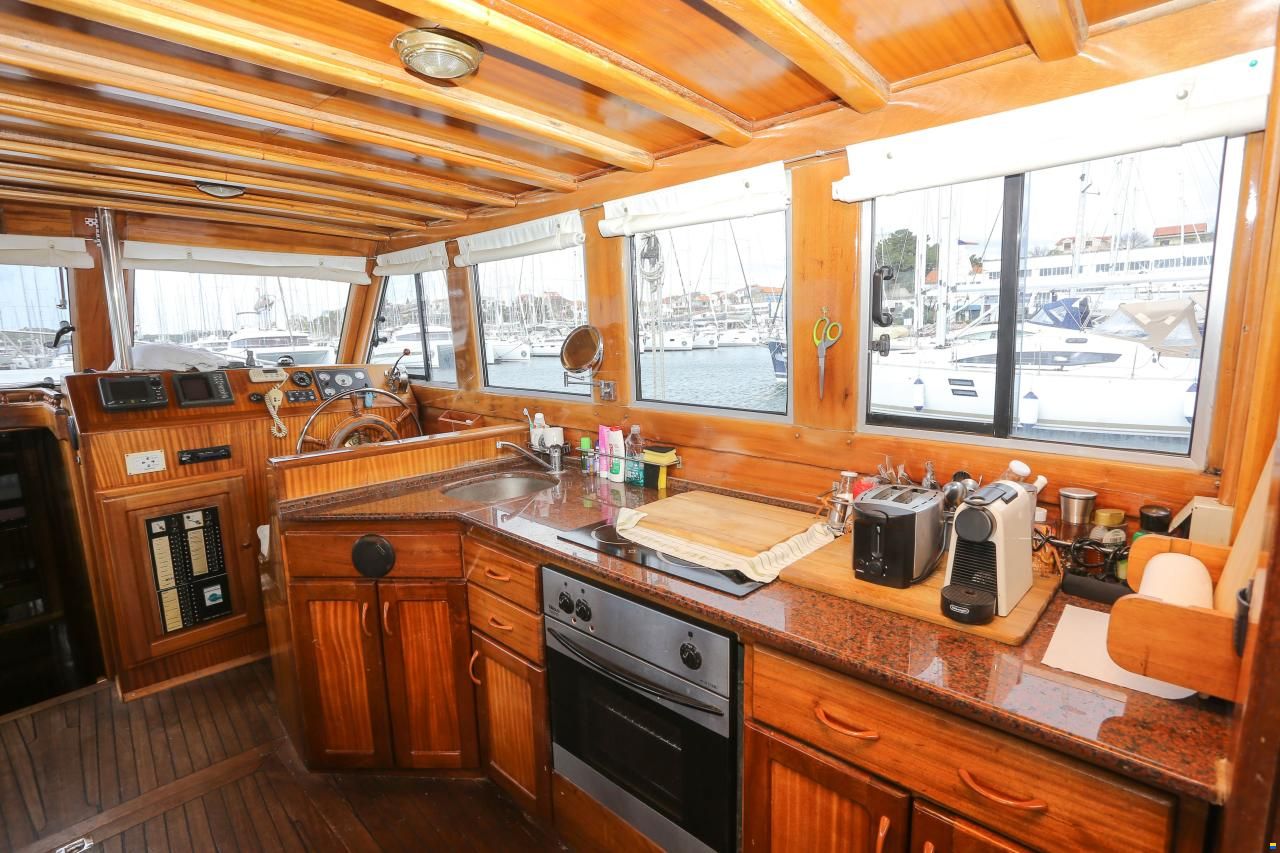 &Ouml;zmarmarine Custom Wooden Yacht