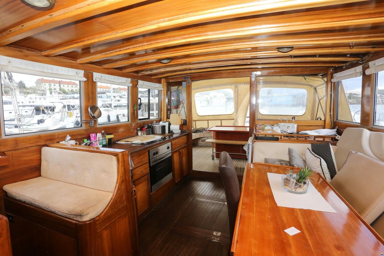 &Ouml;zmarmarine Custom Wooden Yacht