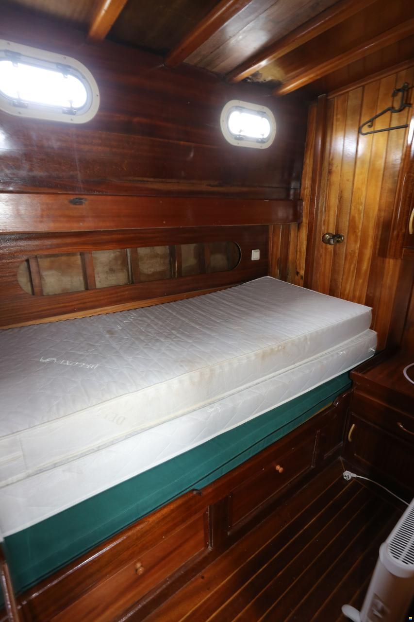 &Ouml;zmarmarine Custom Wooden Yacht