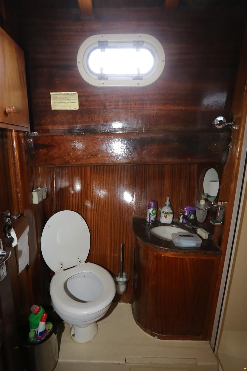 &Ouml;zmarmarine Custom Wooden Yacht