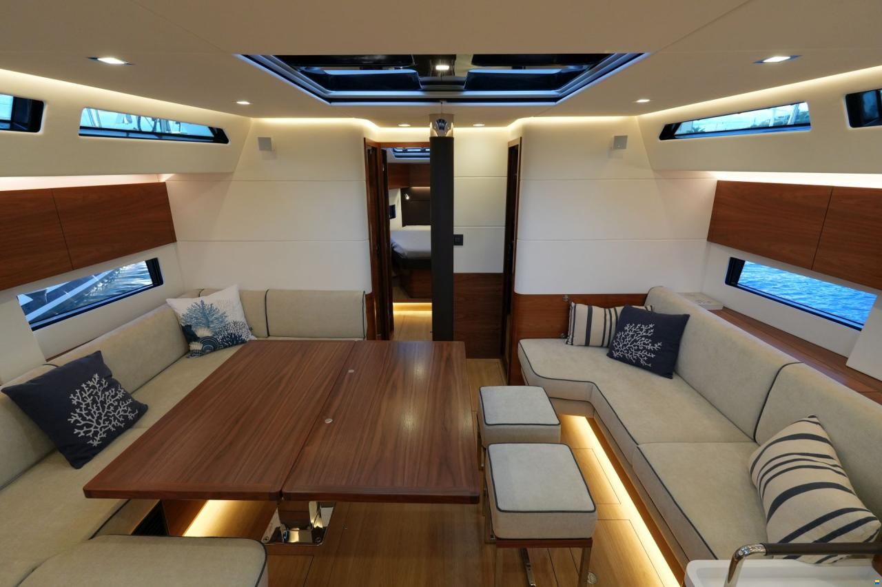 Amel 50