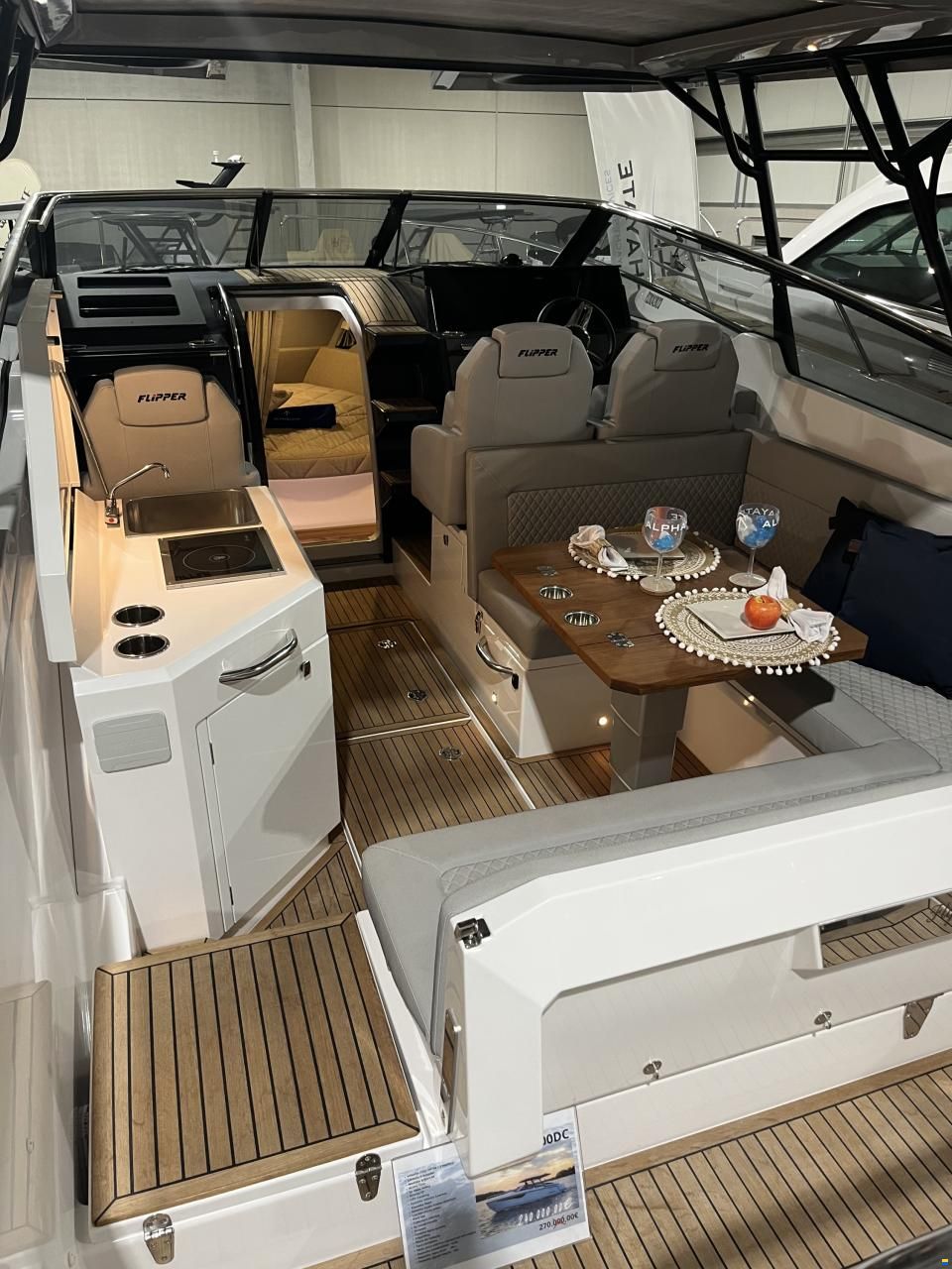 Flipper DC 900
