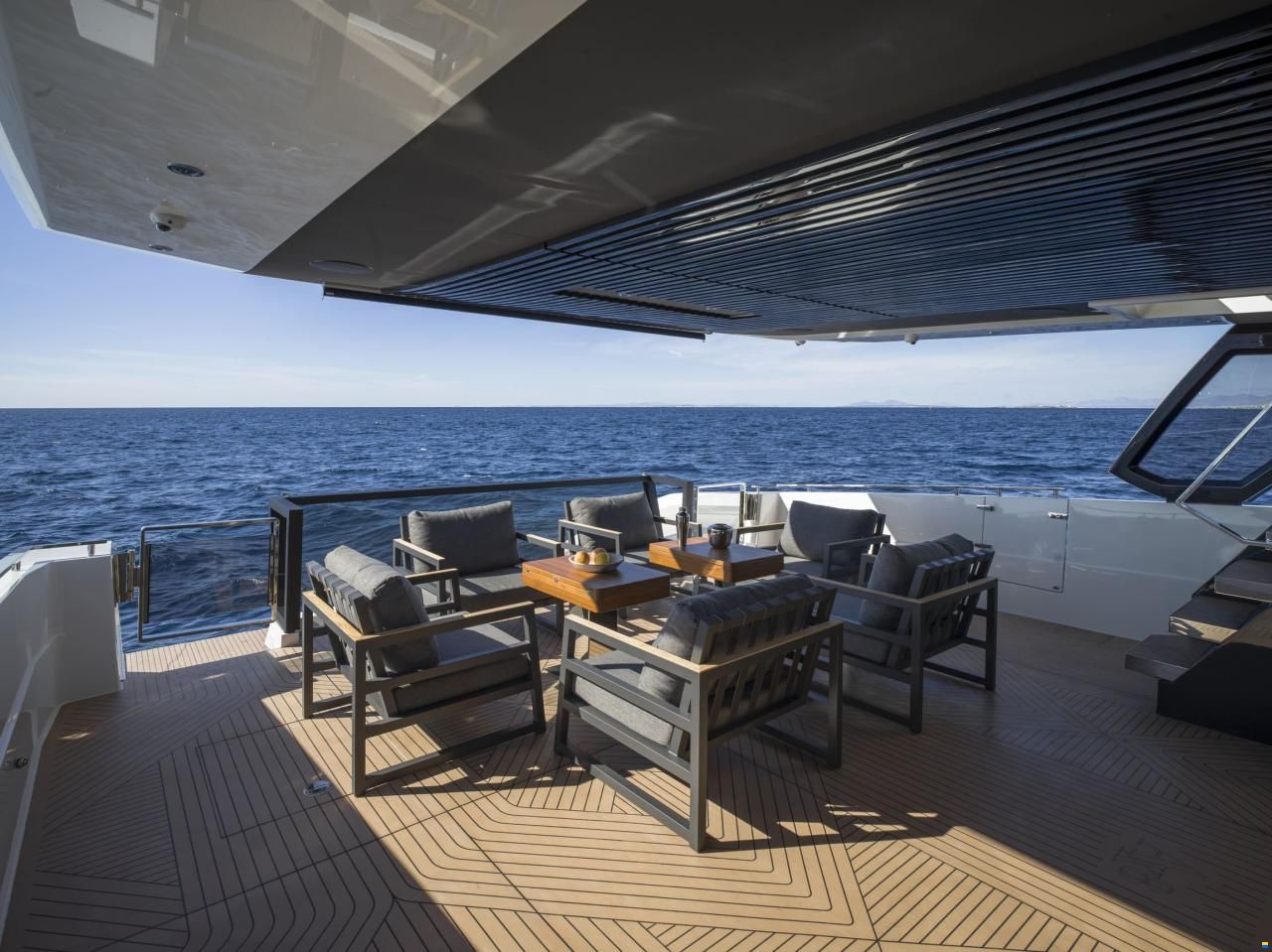 Astondoa Ax8