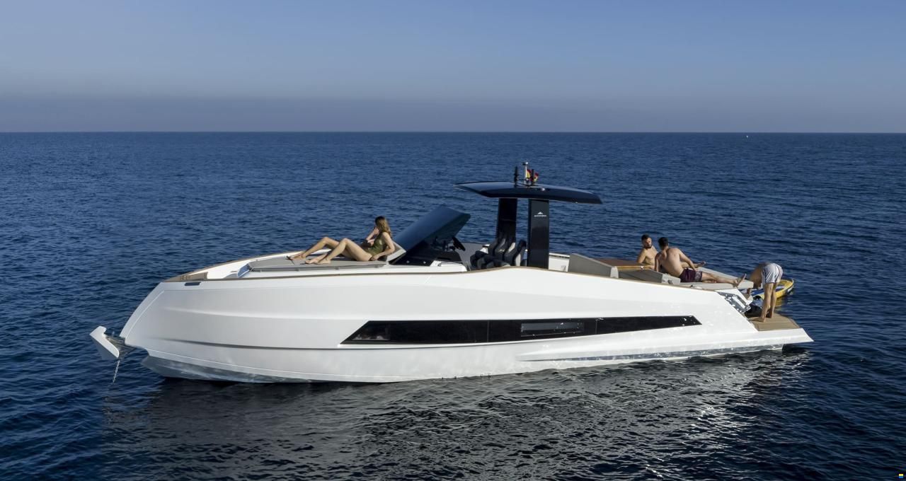 Astondoa 377 Coupe