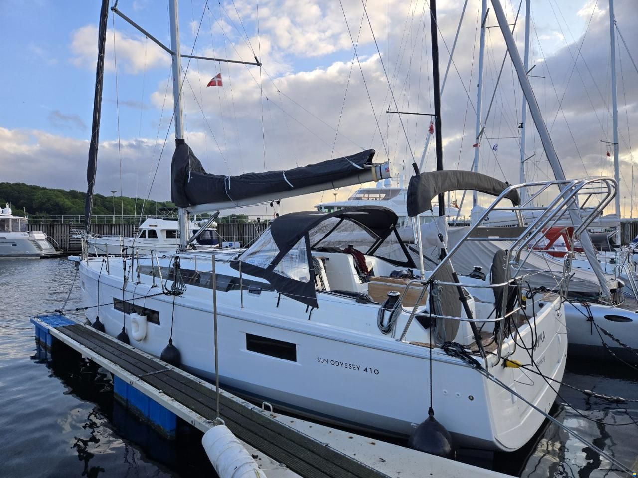 Sun Odyssey 410