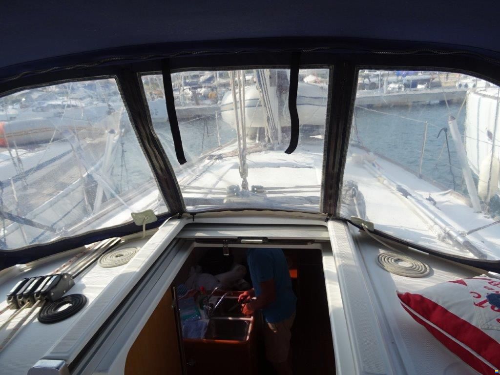 Beneteau Oceanis 37