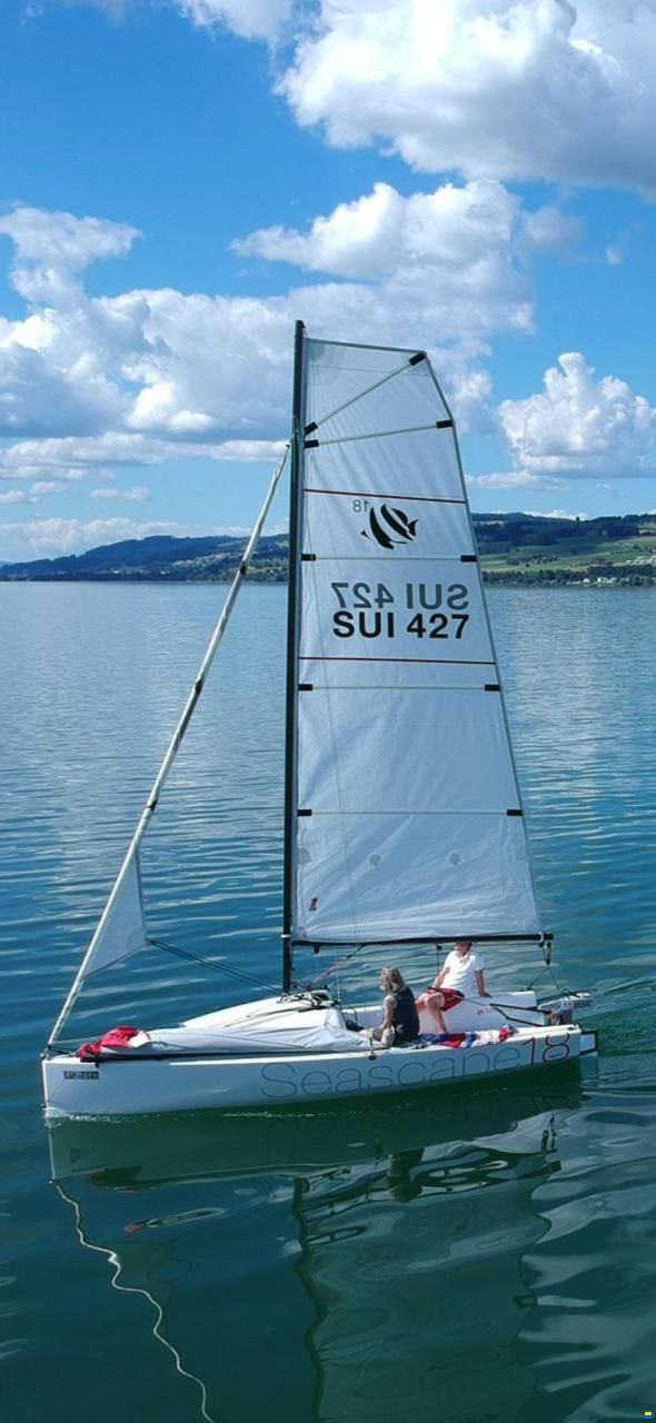 Seascape 18 / First 18 SE