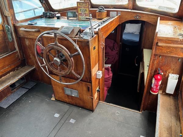 Nauticat 33